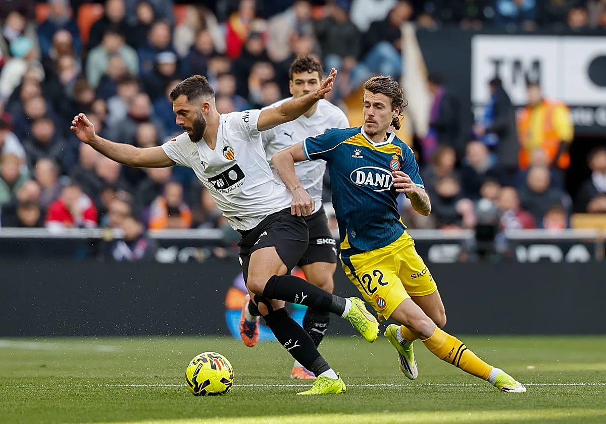 Valencia won the gut punch battle with Espanyol