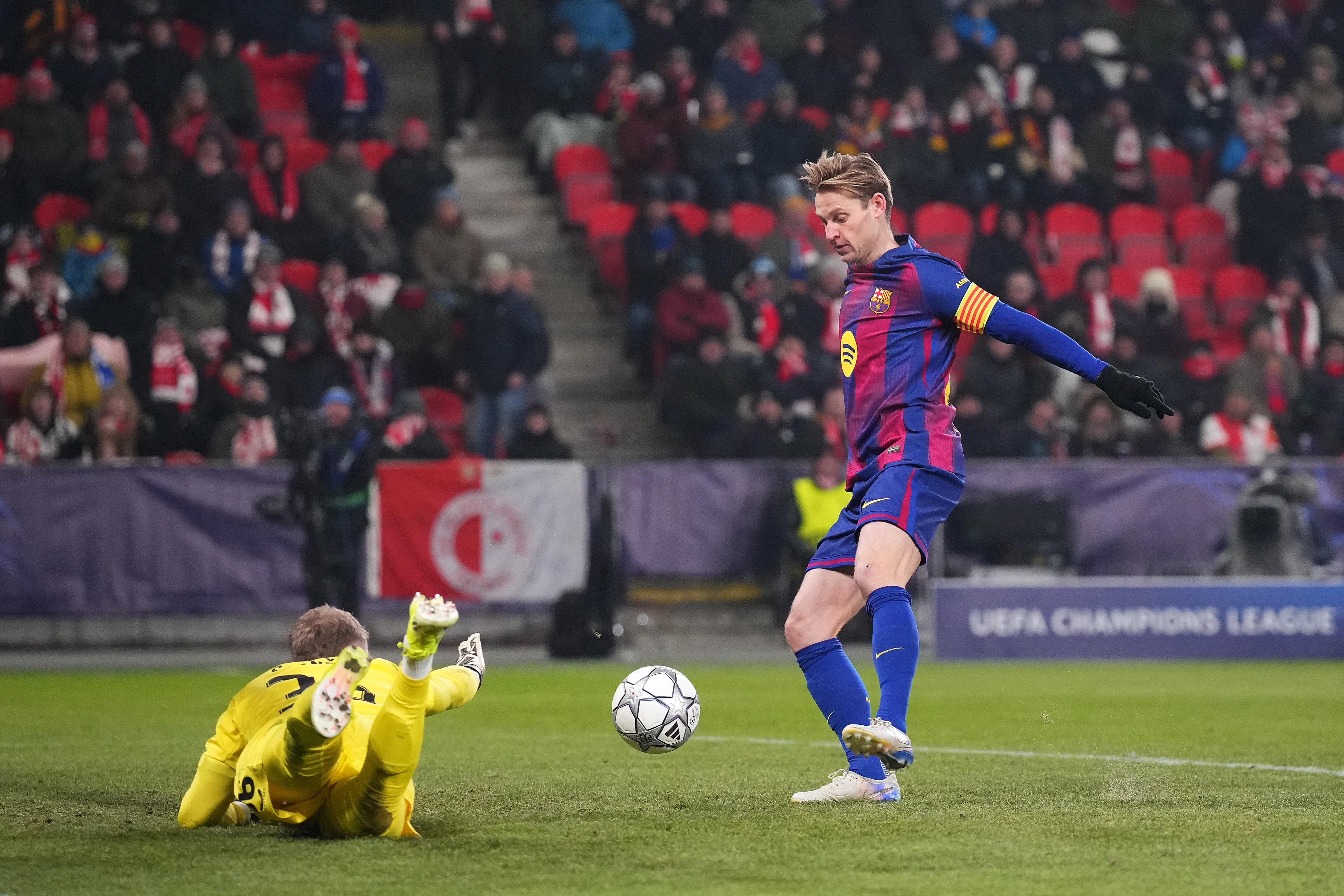 Barcelona seal important Champions League victory amid Pedri injury concern