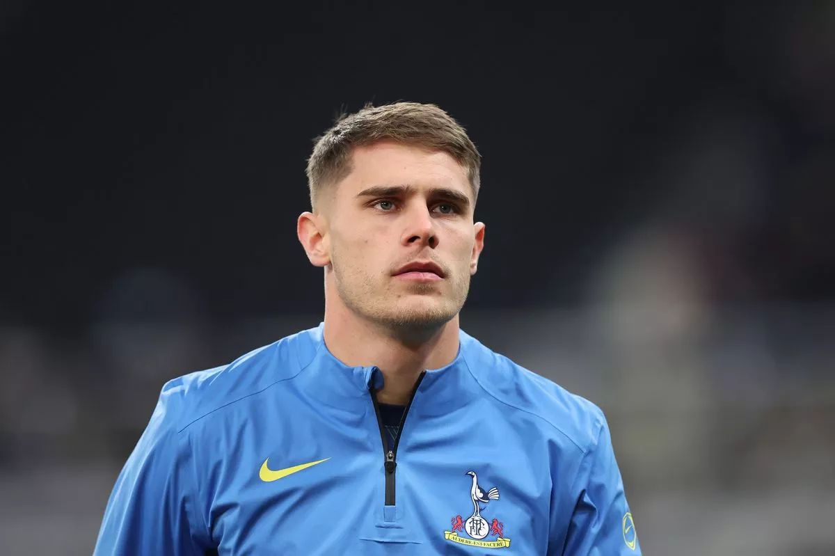 Tottenham Hotspur defender keen on move linked to Real Madrid and Barcelona