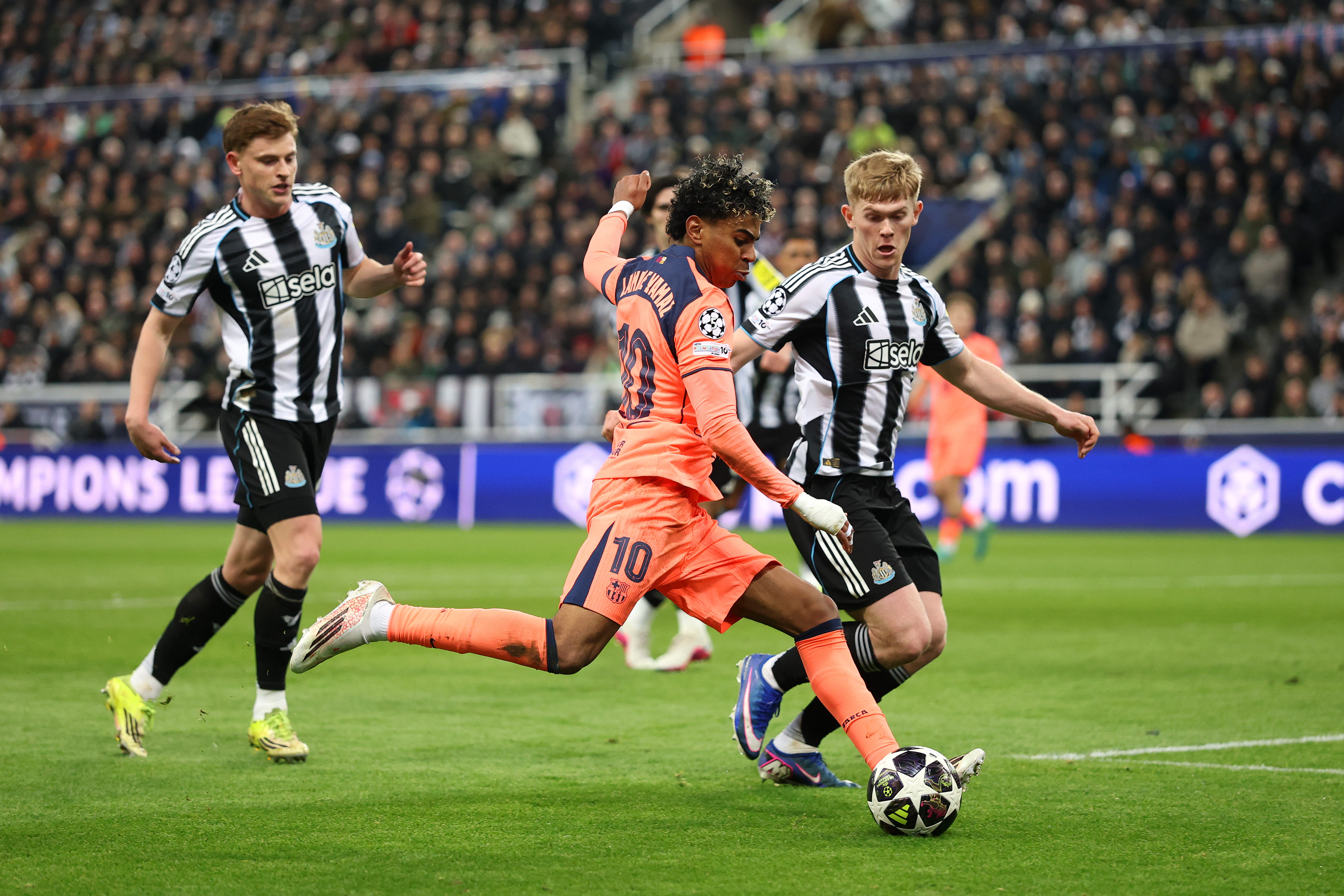 Barcelona consider move for Newcastle United star that impressed during Champions League clash