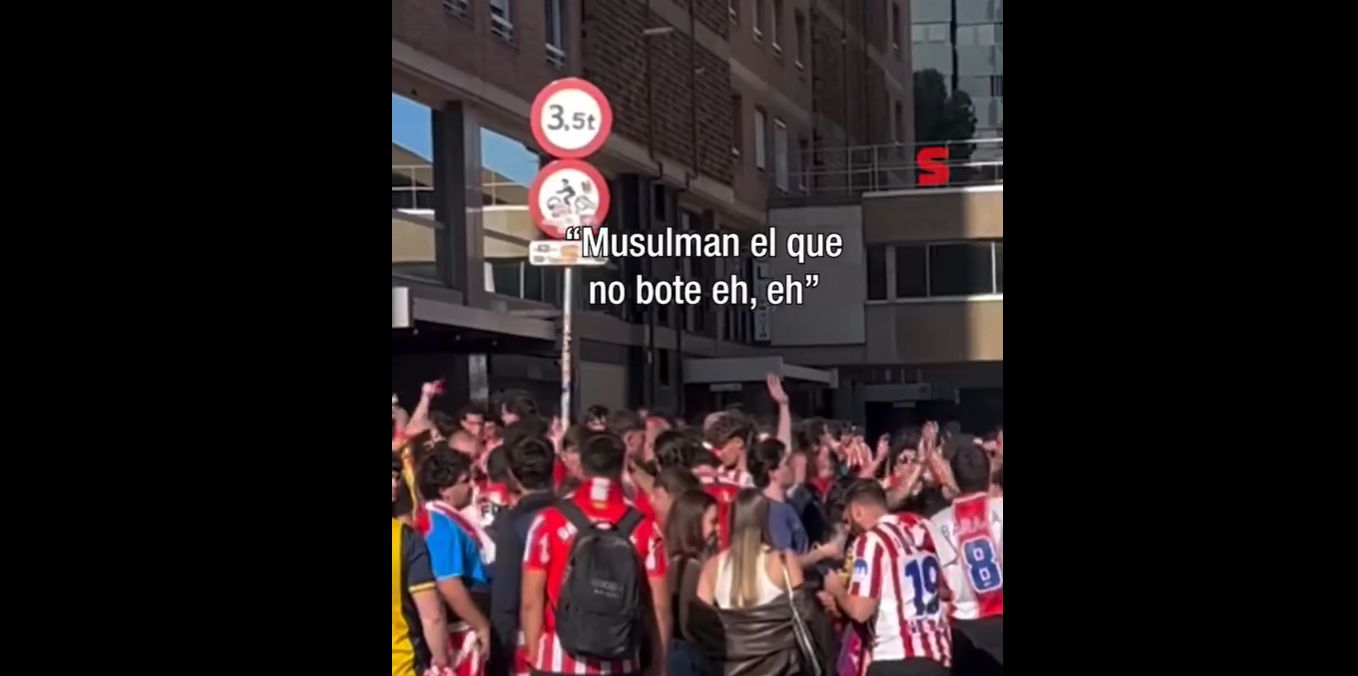 Traveling Atletico Madrid fans join in with Islamophobic chants ahead of Barcelona clash