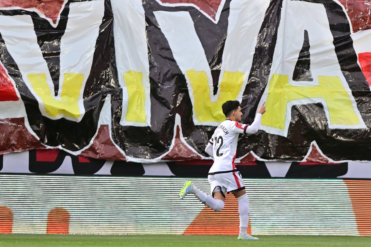 Rayo Vallecano smell European semi-final after resounding first leg win over AEK Athens