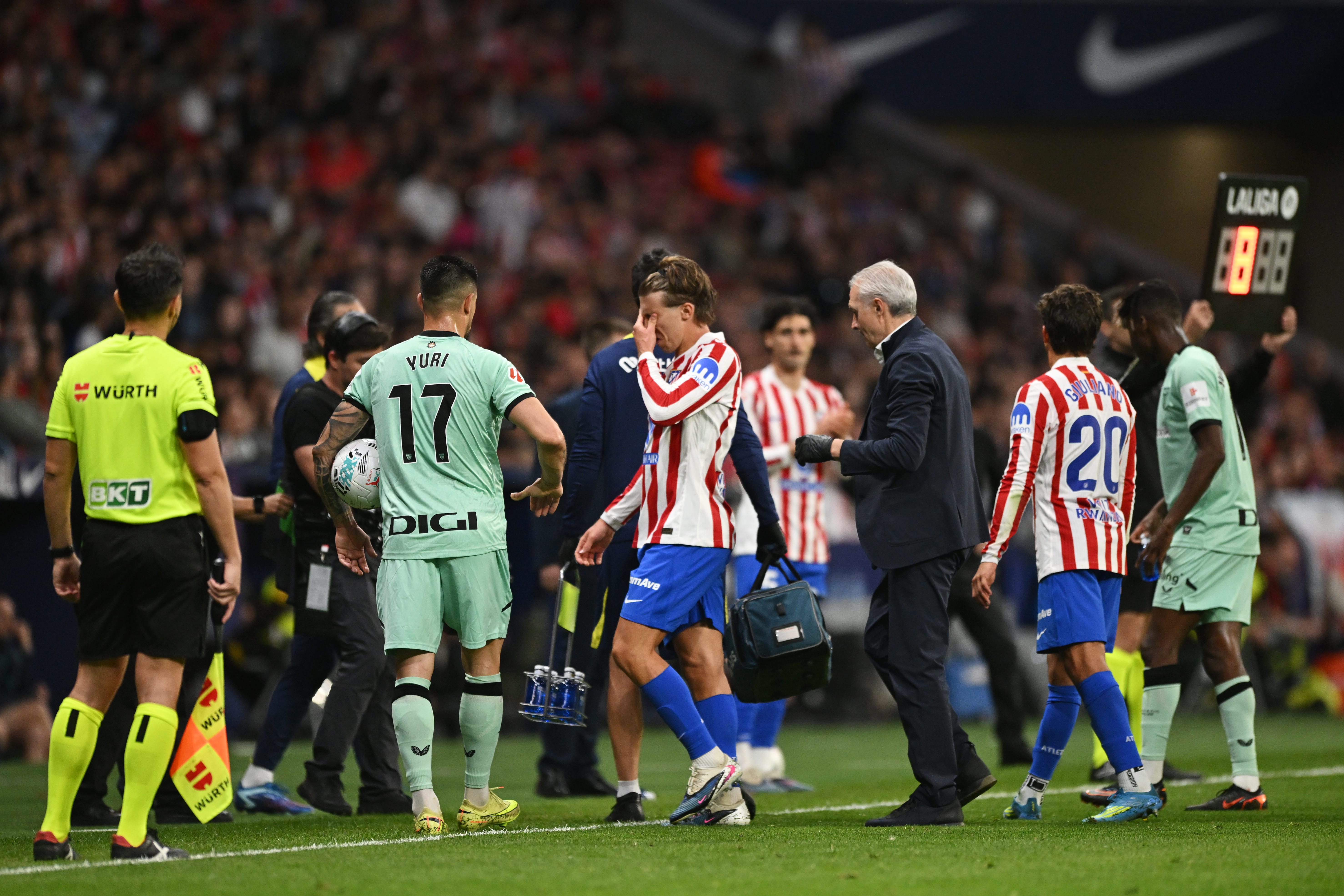 Confirmed: Atletico Madrid without star midfielder for Arsenal matches