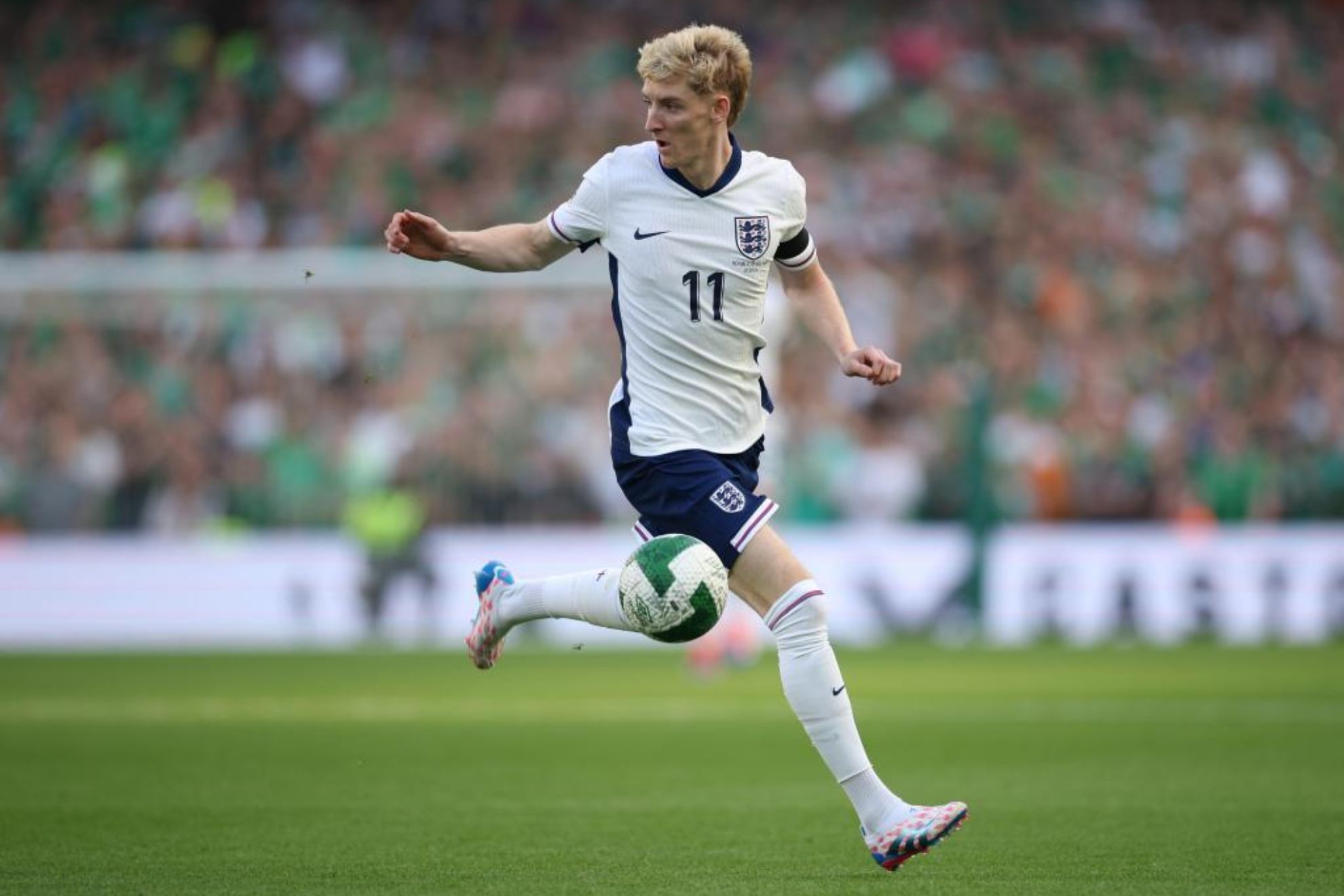 Barcelona interested in 25-year-old England forward as Raphinha alternative