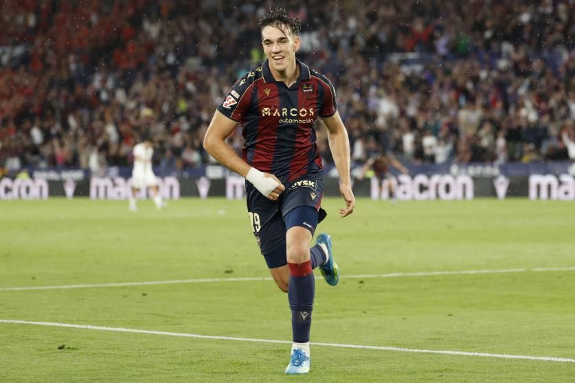 Espi celebrates against Mallorca.